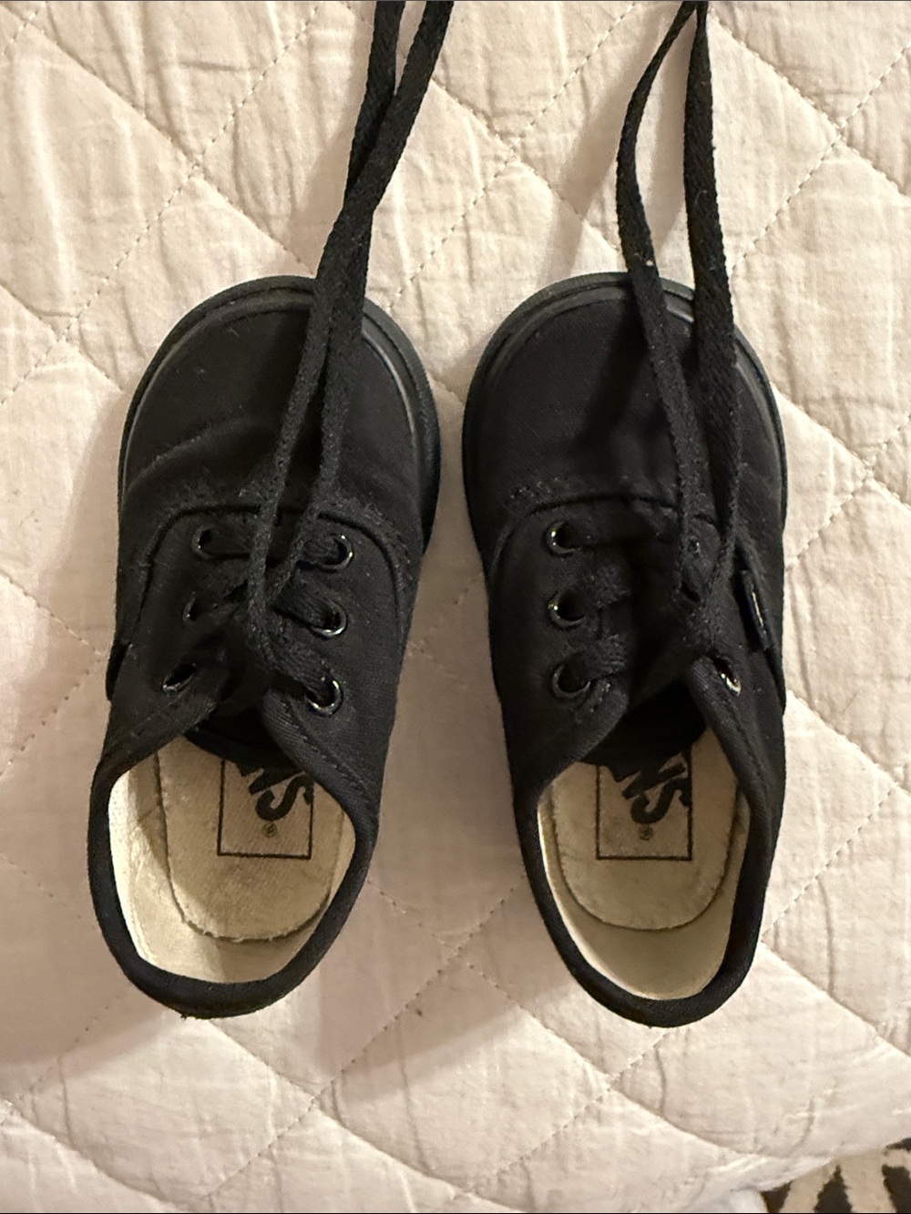 Vans Kids Black Canvas Lace-Up Sneakers size 5